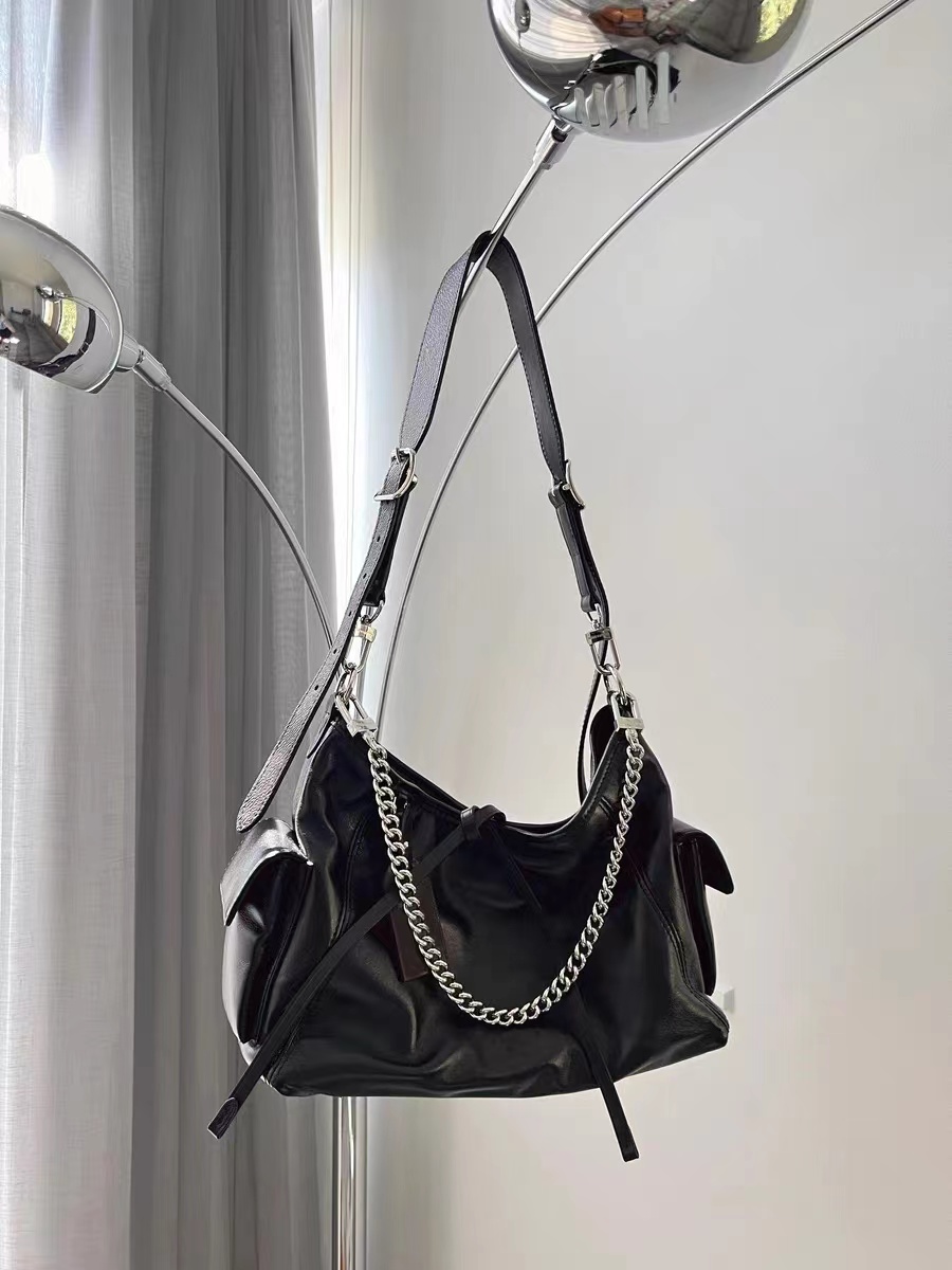 Women's Black Vintage Genuine Leather Chain Shoulder Crossbody Tote Bag photo review