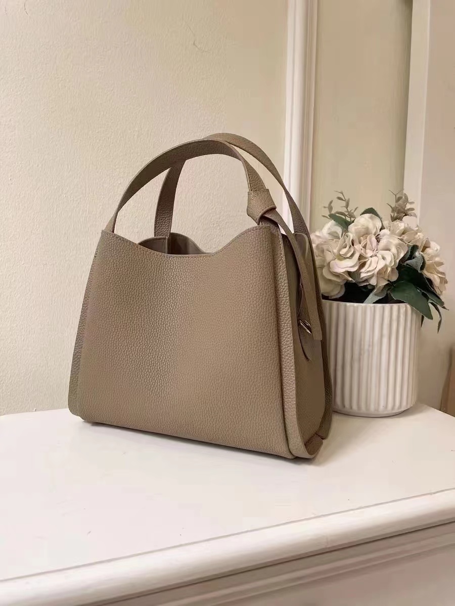 Women's Genuine Leather Minimalist Shoulder Bucket Bag photo review