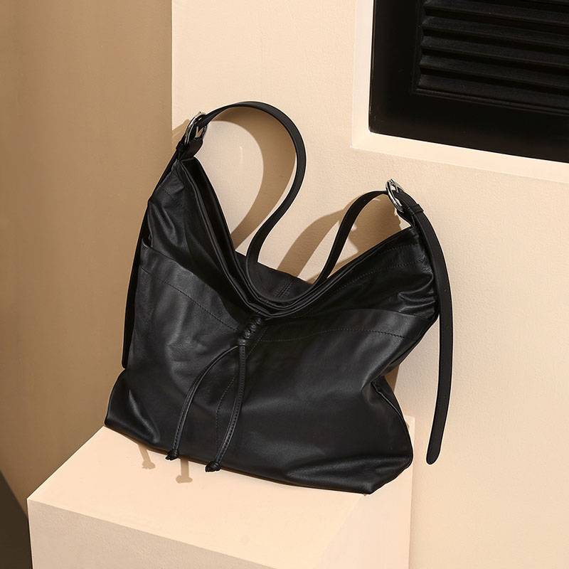 Women's Minimalist Genuine Leather Hobo Shoulder Bag