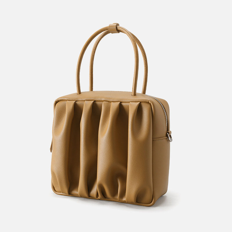 Minimalistische Damenhandtasche aus echtem Leder mit Falten