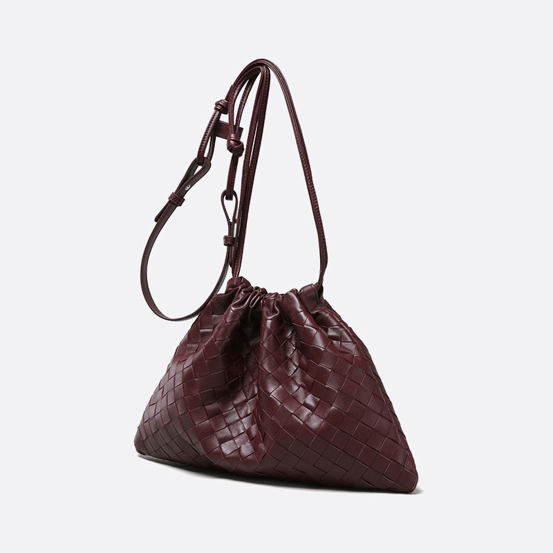 Sac à bandoulière vintage en cuir tissé avec cordon de serrage pour femmes