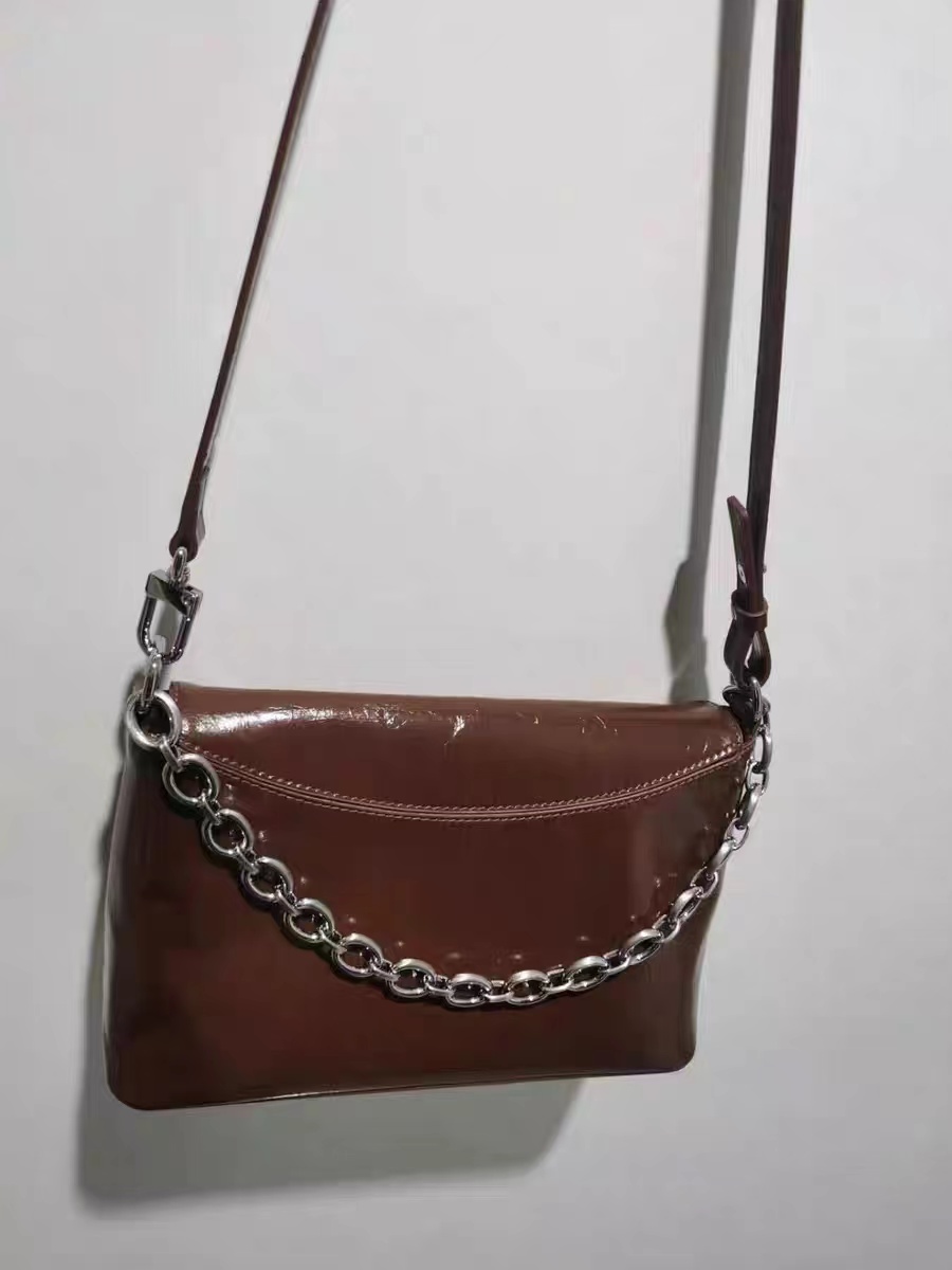 Women's Vintage Leather Chain Baguette Bag photo review