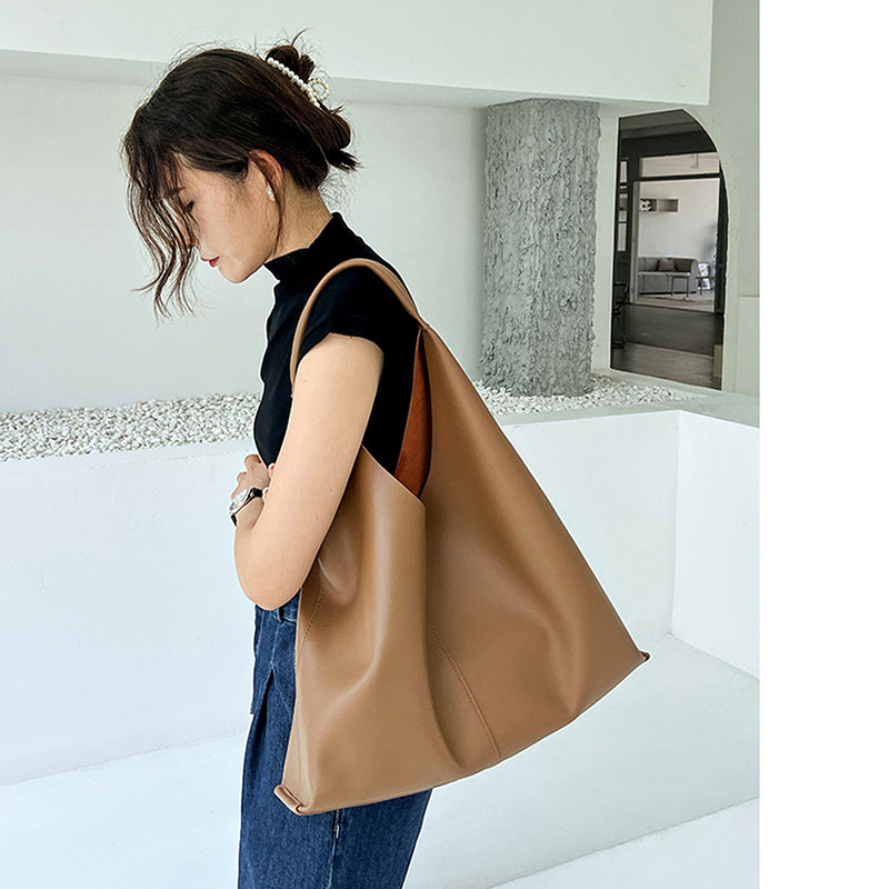 Women's Minimalist Leather Single Shoulder Hobo Bag