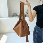 Women's Minimalist Leather Zip-Top Hobo Shoulder Bag