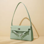 Women's Minimalist Lizard Embossed Leather Lock Clasp Shoulder Baguette Bag