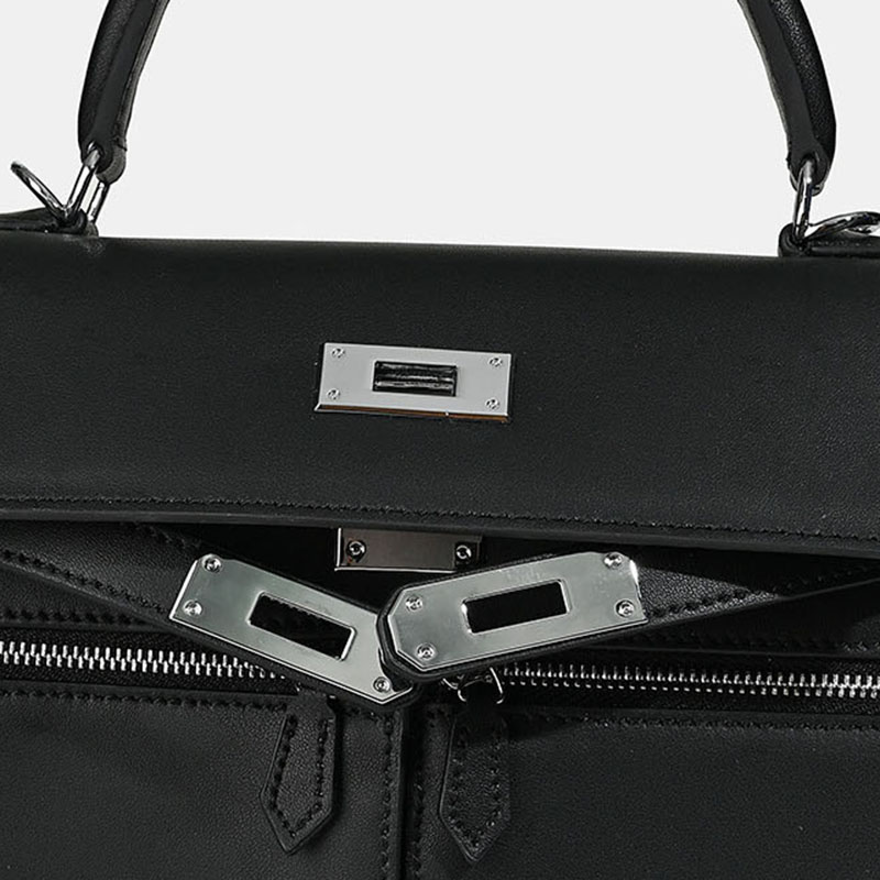 Minimalistische Damen Tasche aus echtem Leder mit zwei Reißverschlusstaschen und Verschluss am oberen Griff
