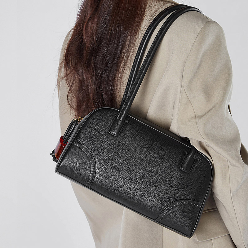 Minimalistische Baguette-Schultertasche aus echtem Leder mit Reißverschluss für Damen