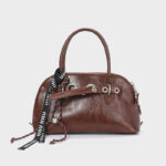 Women's Vintage Genuine Leather Shell-Shaped Zipper Handbag