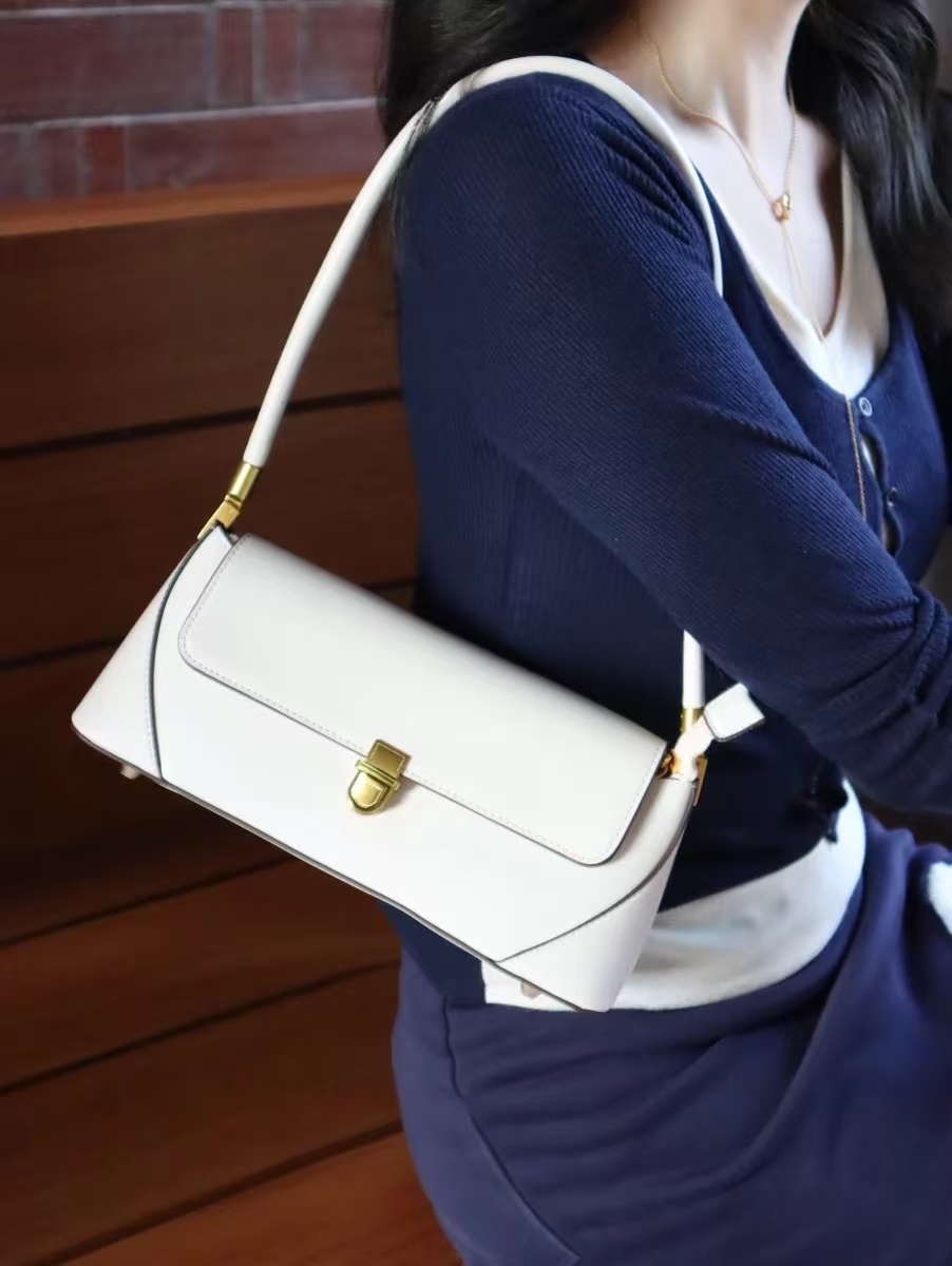 Women's Genuine Leather Minimal Baguette Bags photo review