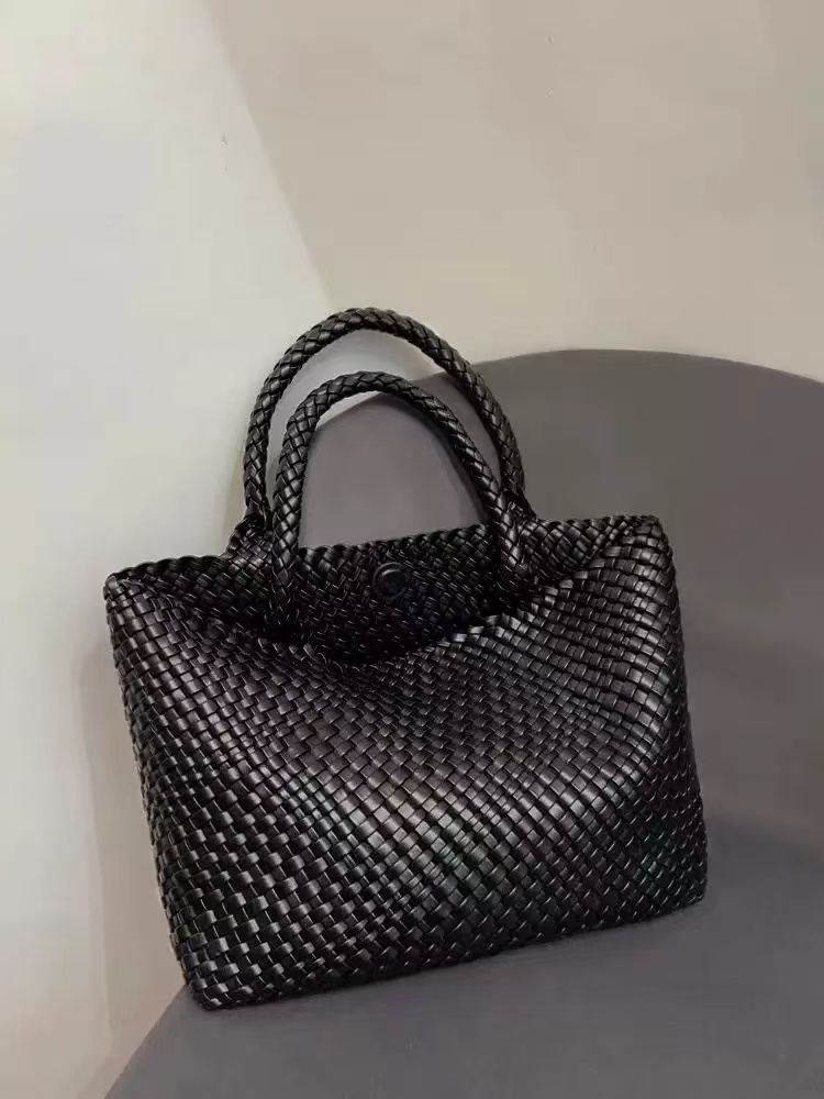 Women's Minimalist Woven Tote Bag photo review