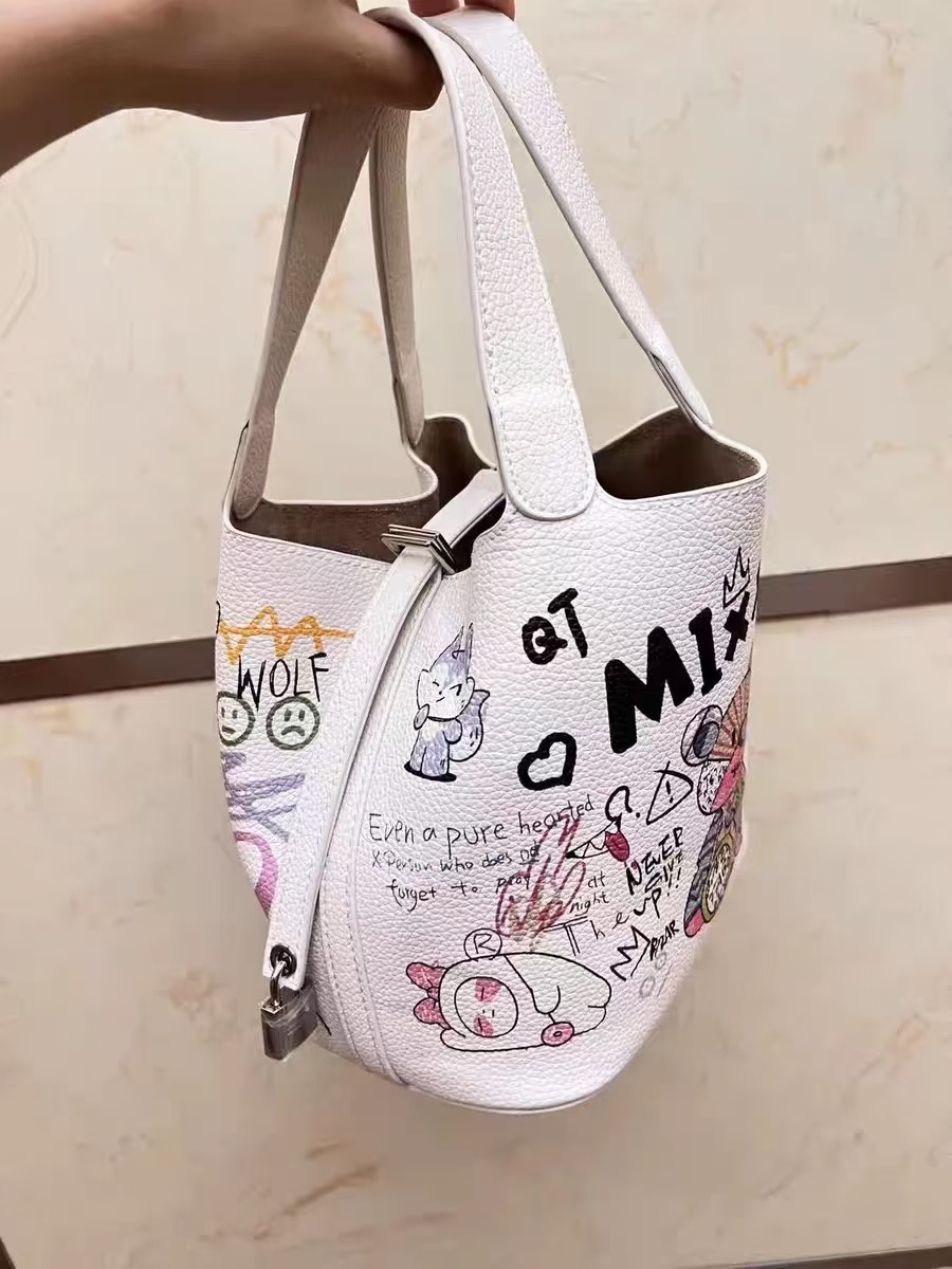 Damen Weiß Graffiti Print Kleine Eimer Handtaschen mit Beutel photo review