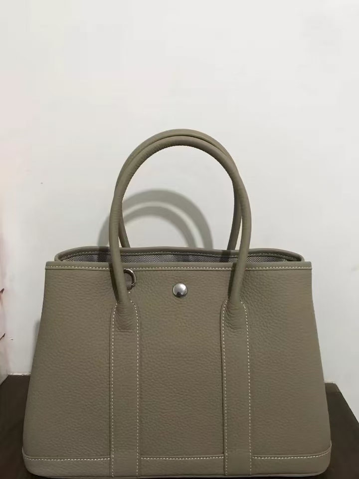 Women's Magnetic Closure Crossbody Tote Bag In Genuine Leather photo review