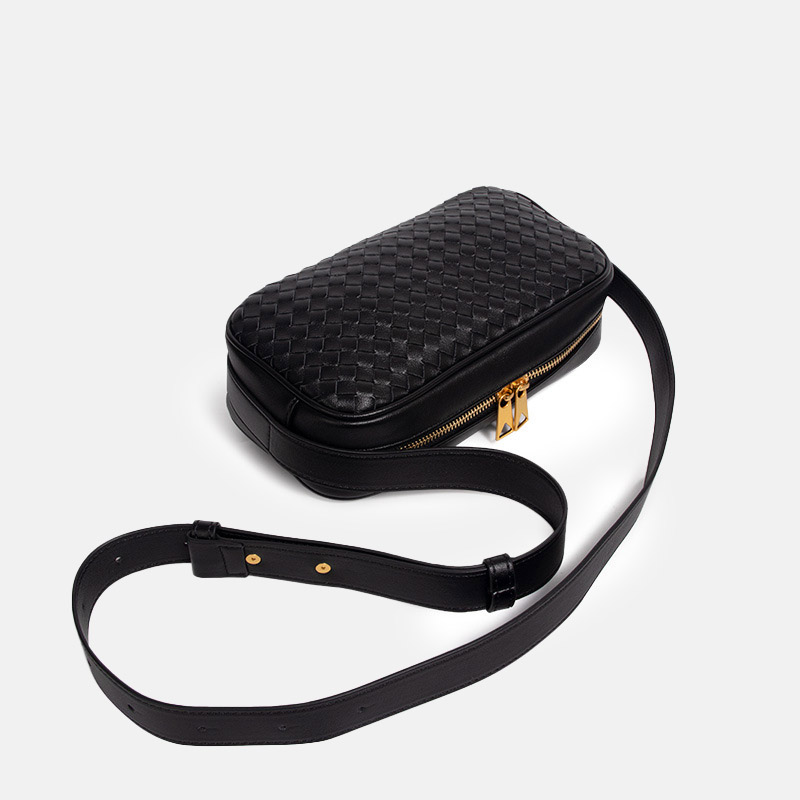 Sac à bandoulière en cuir véritable tissé en forme d'oreiller pour femmes
