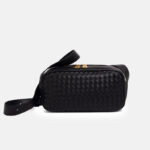 Sac à bandoulière en cuir véritable tissé en forme d'oreiller pour femmes