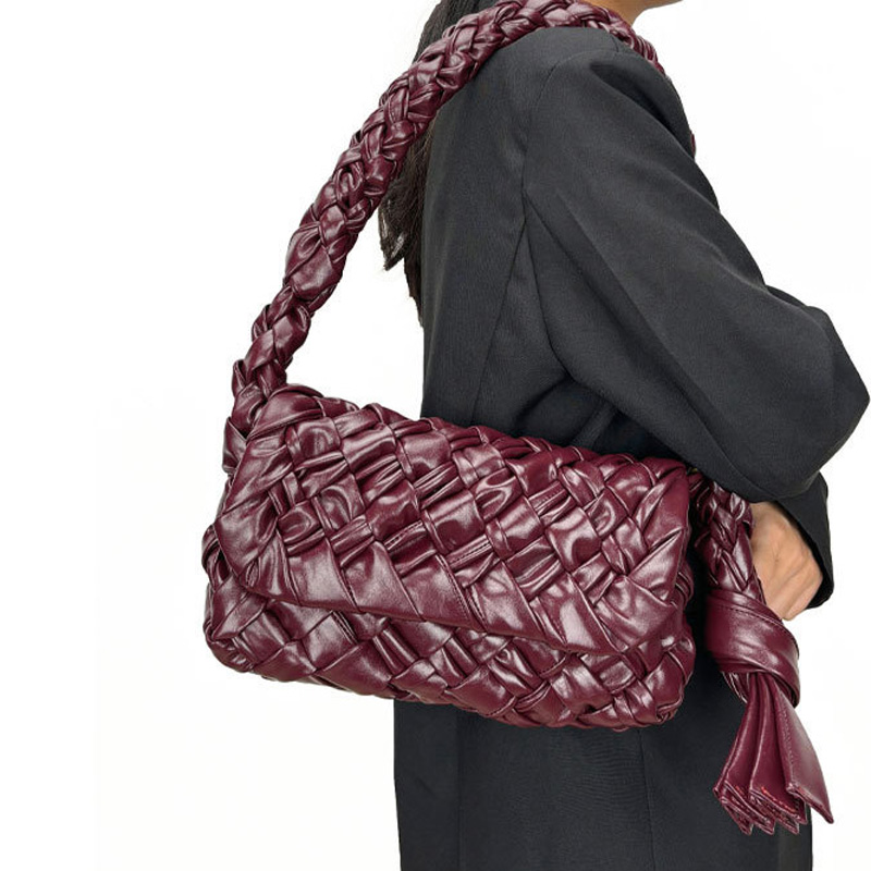 Women's Woven Waxed Genuine Leather Pleated Shoulder Bag
