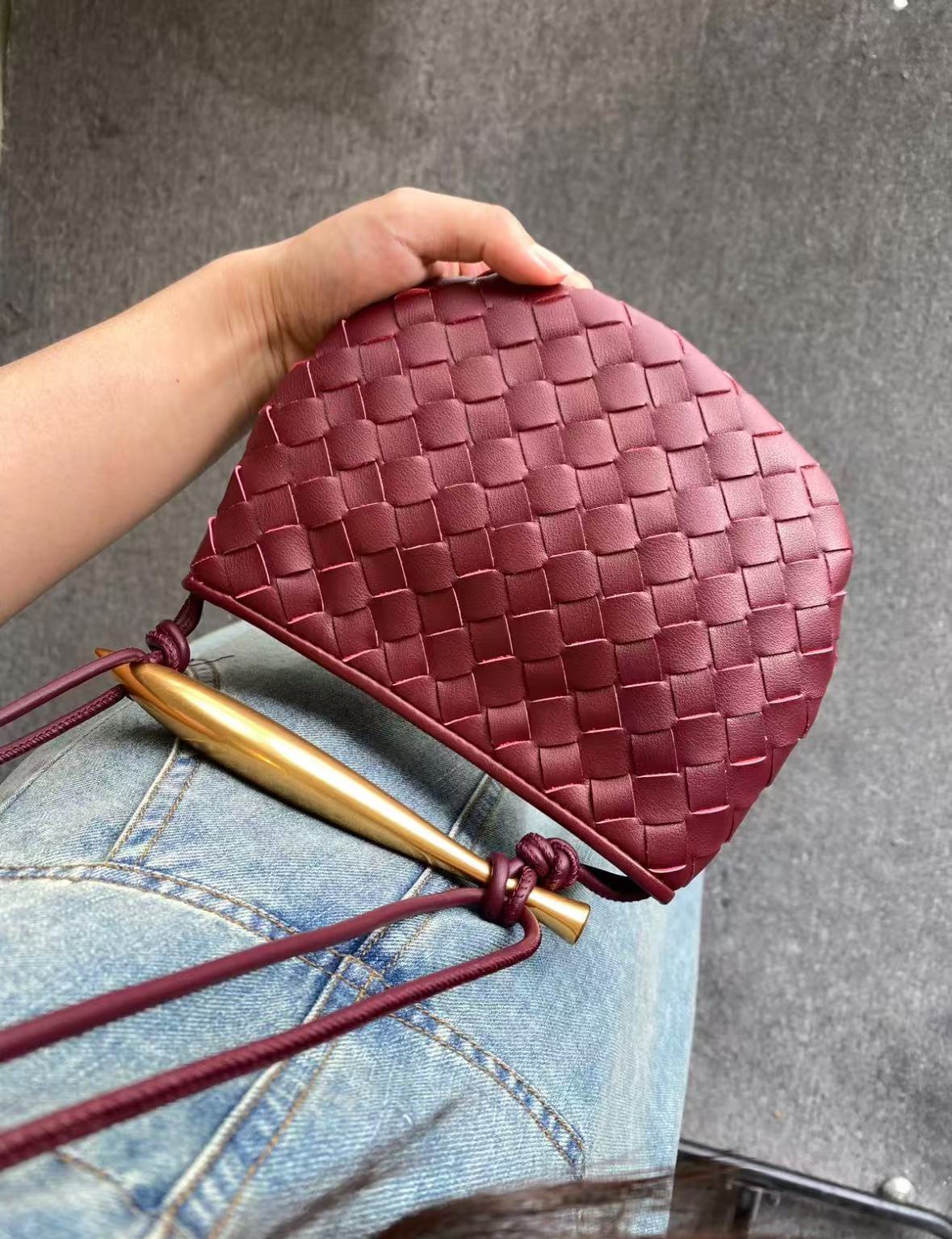 Mini pochette en cuir tressé pour femmes photo review