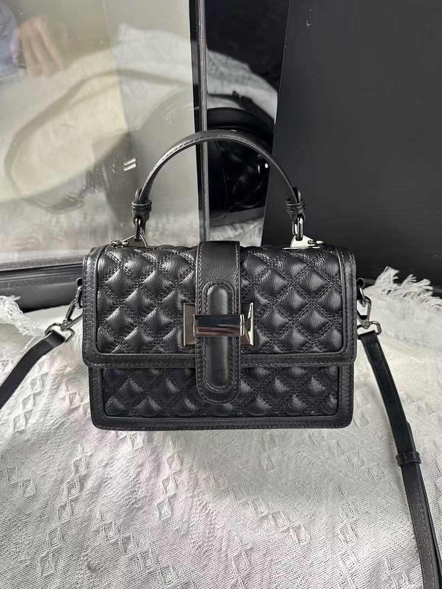 Damen Vintage gesteppt Echtleder Schnalle Verschluss oben Handtasche photo review