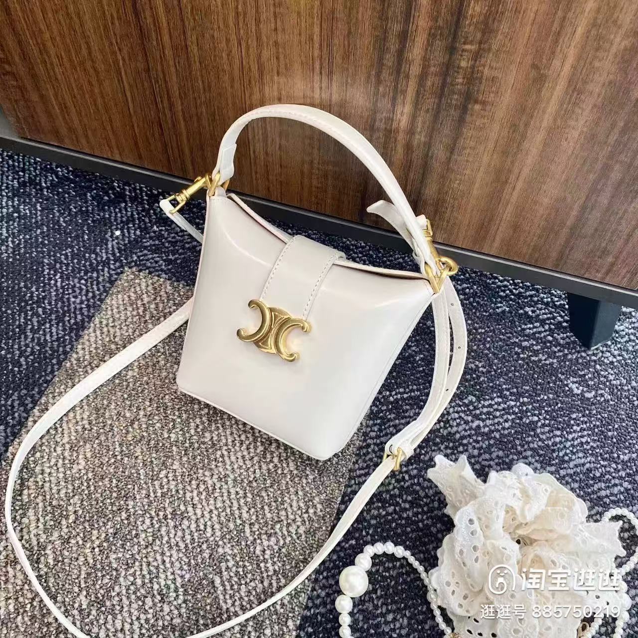 Sac à main vintage en cuir véritable Triomphe à fermoir pour femmes photo review