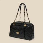 Schwarze minimalistische Damen Tasche aus gestepptem Leder Kette Boston Baguette