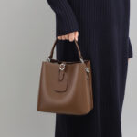 Damen Echtes Leder Schnallenverschluss Schulter Bucket Bag