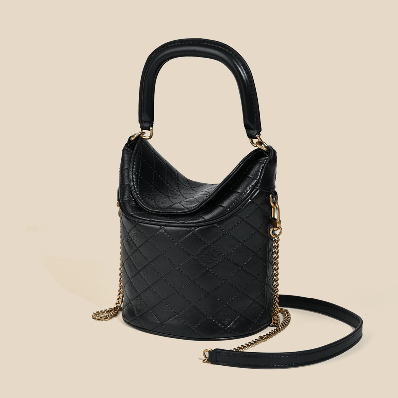 Minimalistische Damen Leder Crossbody Kette gesteppte Beuteltasche
