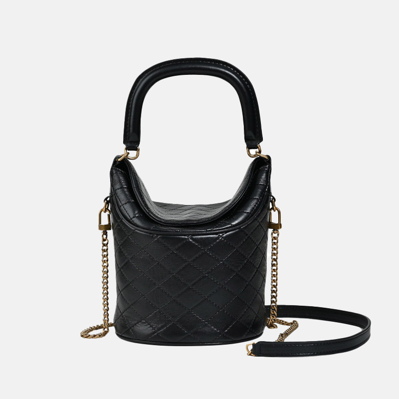 Women's Minimalist Leather Crossbody Chain Quilted Bucket Bag