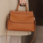 Women's Vintage Genuine Leather Magnetic Closure Crossbody Top Handle Bag