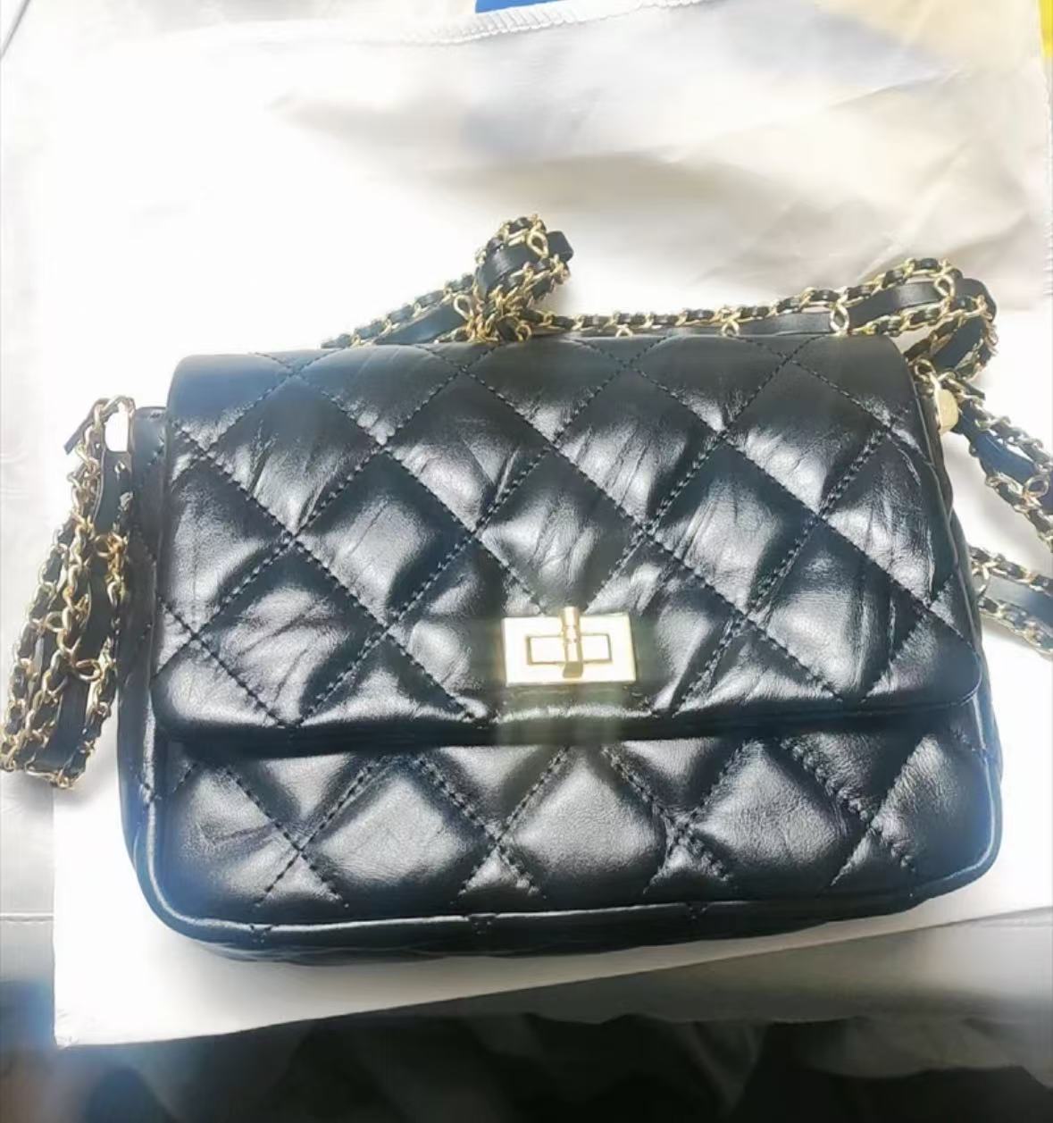Women's Vintage Quilted Genuine Leather Lock Flap Shoulder Crossbody Chain Bags photo review