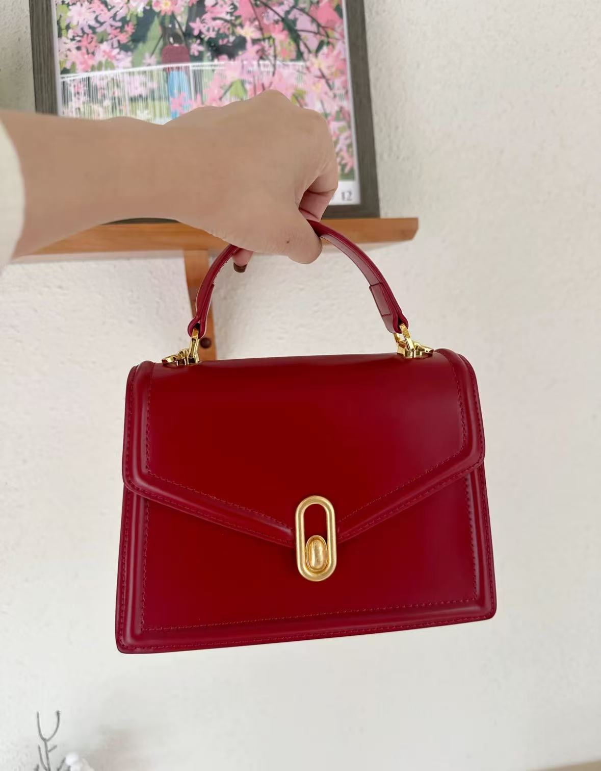 Women's Minimalist Genuine Leather Magnetic Closure Crossbody Shoulder Top Handle Bags photo review