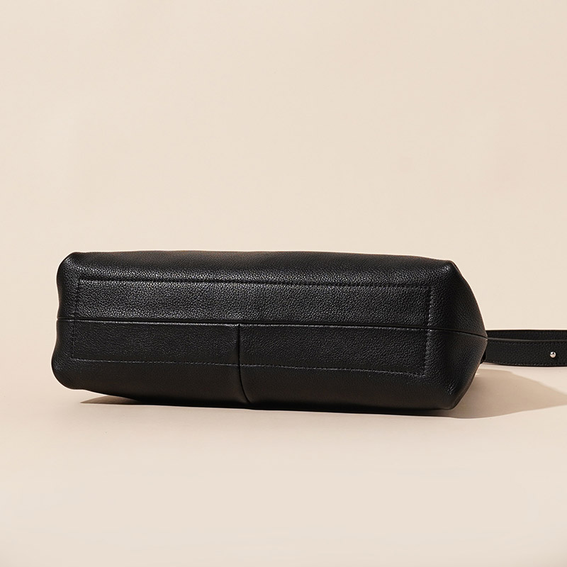 Women's Black Minimalist Genuine Leather Zipper Hobo Bag
