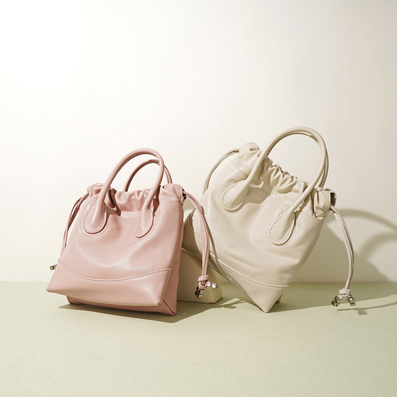 Women's Genuine Leather Ruched Drawstring Hobo Bag