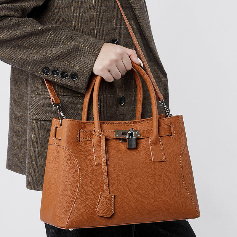 Minimalistische Damen Umhängetasche aus echtem Leder mit Schloss-Verschluss