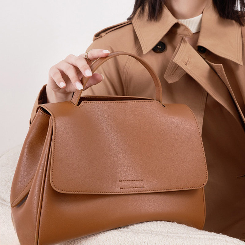 Women's Vintage Genuine Leather Magnetic Flap Top Handle Bag