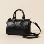 Women's Vintage Leather Pillow-Shaped Crossbody Handbag