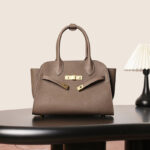 Sac à main en cuir véritable avec fermeture à clé pour femmes