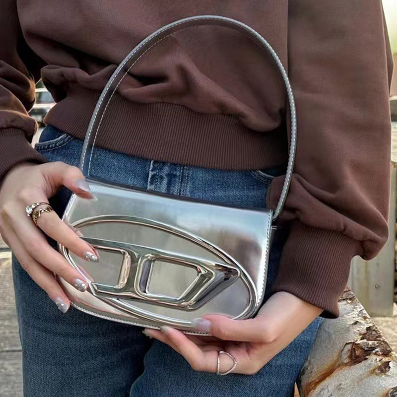 Women's Letter D Genuine Leather Baguette Shoulder Bags