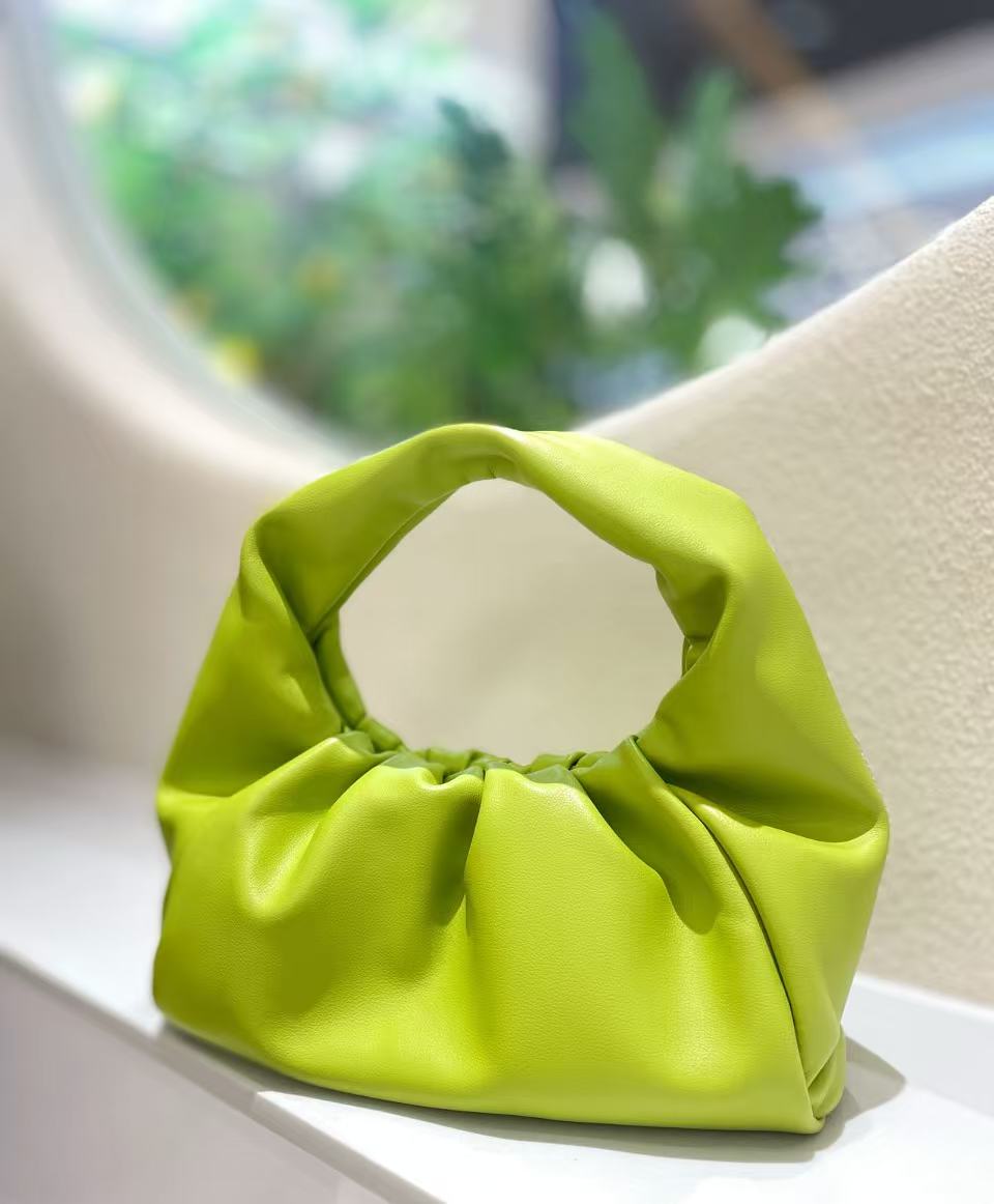 Women's Slouchy Handle bag in Genuine Leather photo review
