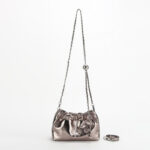 Minimalistische Damen Echtleder geraffte wolkenförmige Crossbody Kettentasche