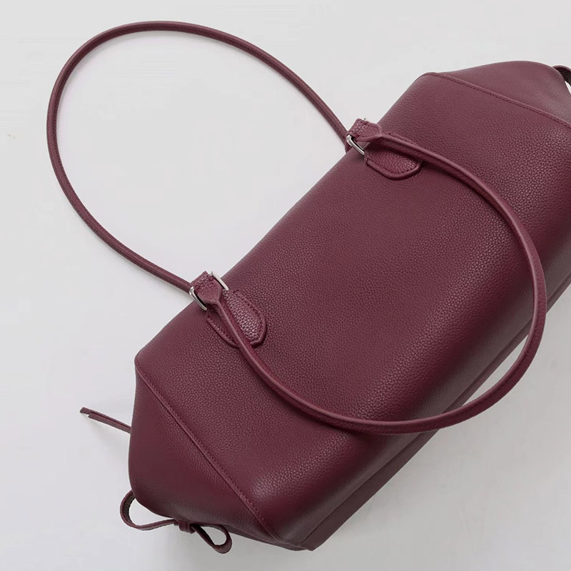 Women's Vintage Genuine Leather Zippered Baguette Handbag