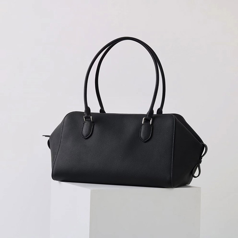 Women's Vintage Genuine Leather Zippered Baguette Handbag