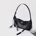 Women's Vintage Leather Lock-Clasp Shoulder Baguette Bag
