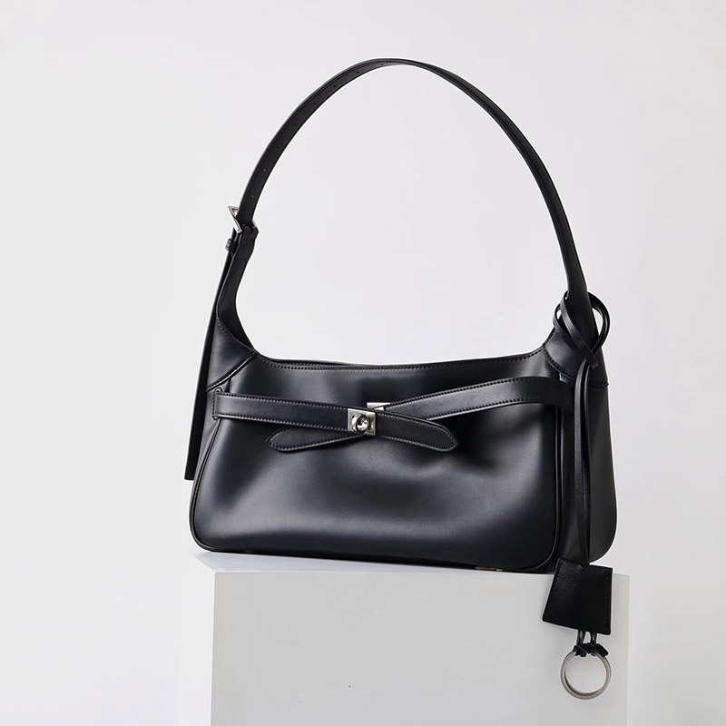 Women's Vintage Leather Lock-Clasp Shoulder Baguette Bag