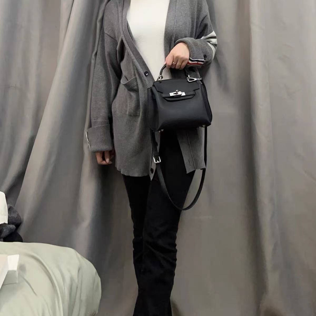 Damen Vintage Echtes Leder Top Handle Tasche mit Schlossverschluss photo review