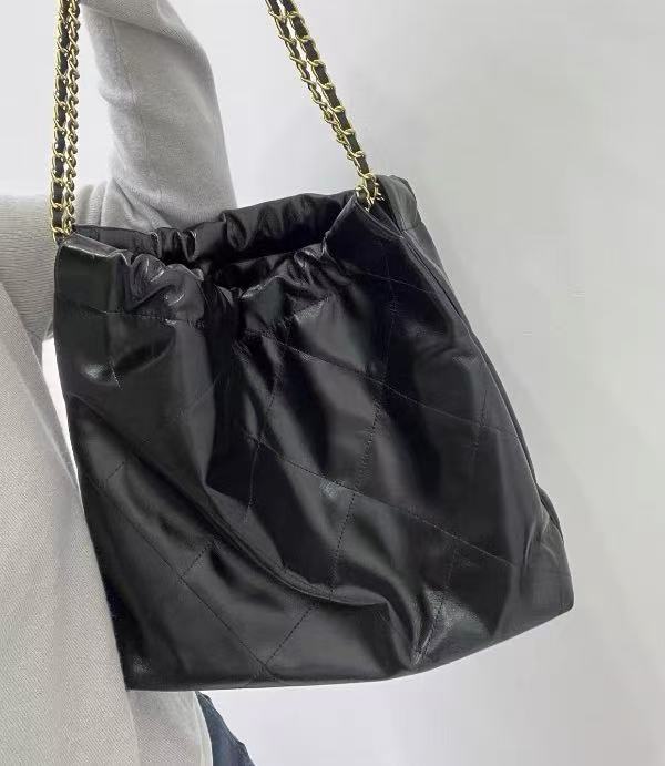 Women's Genuine Leather Chains Quilted Hobo Bags photo review