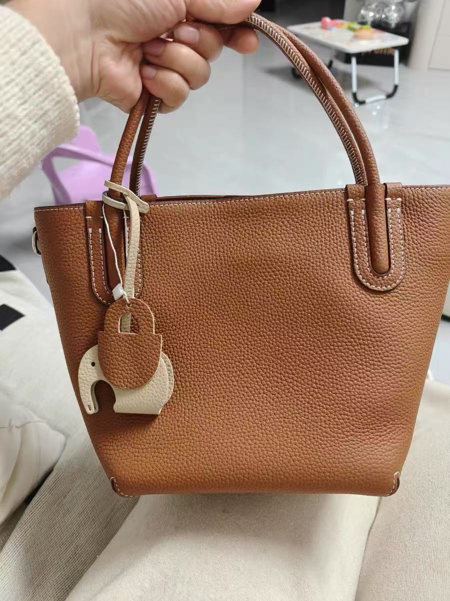 Women's Minimalist Genuine Leather Shoulder Bucket Bag photo review