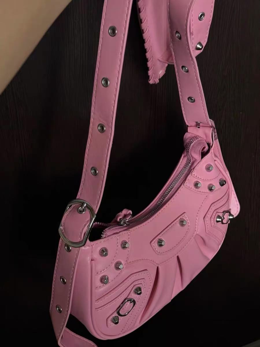 Damen Nieten Hobo Umhängetasche mit Handtäschchen photo review
