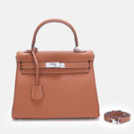 Damen Vollnarbenleder Tasche mit silbernem Henkel