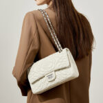 Women's Minimalist Lambskin Leather Camellia Quilted Chain Shoulder Bag In Silver Lock