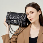 Women's Minimalist Lambskin Leather Camellia Quilted Chain Shoulder Bag In Silver Lock