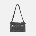 Minimalistische gesteppte Damen Umhängetasche mit Kordelzug